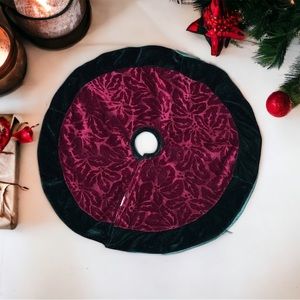 Small MiniChristmas Tree Skirt